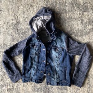 Jean jacket sz L w built in sweatshirt hoodie&arms